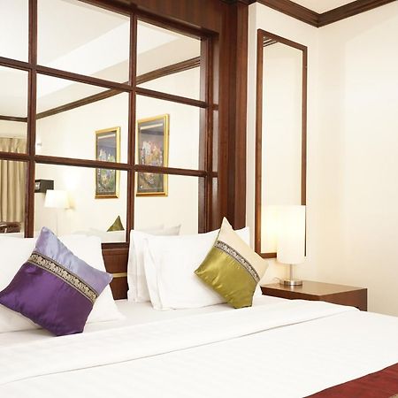 Grand Business Inn Bangkok Exterior foto