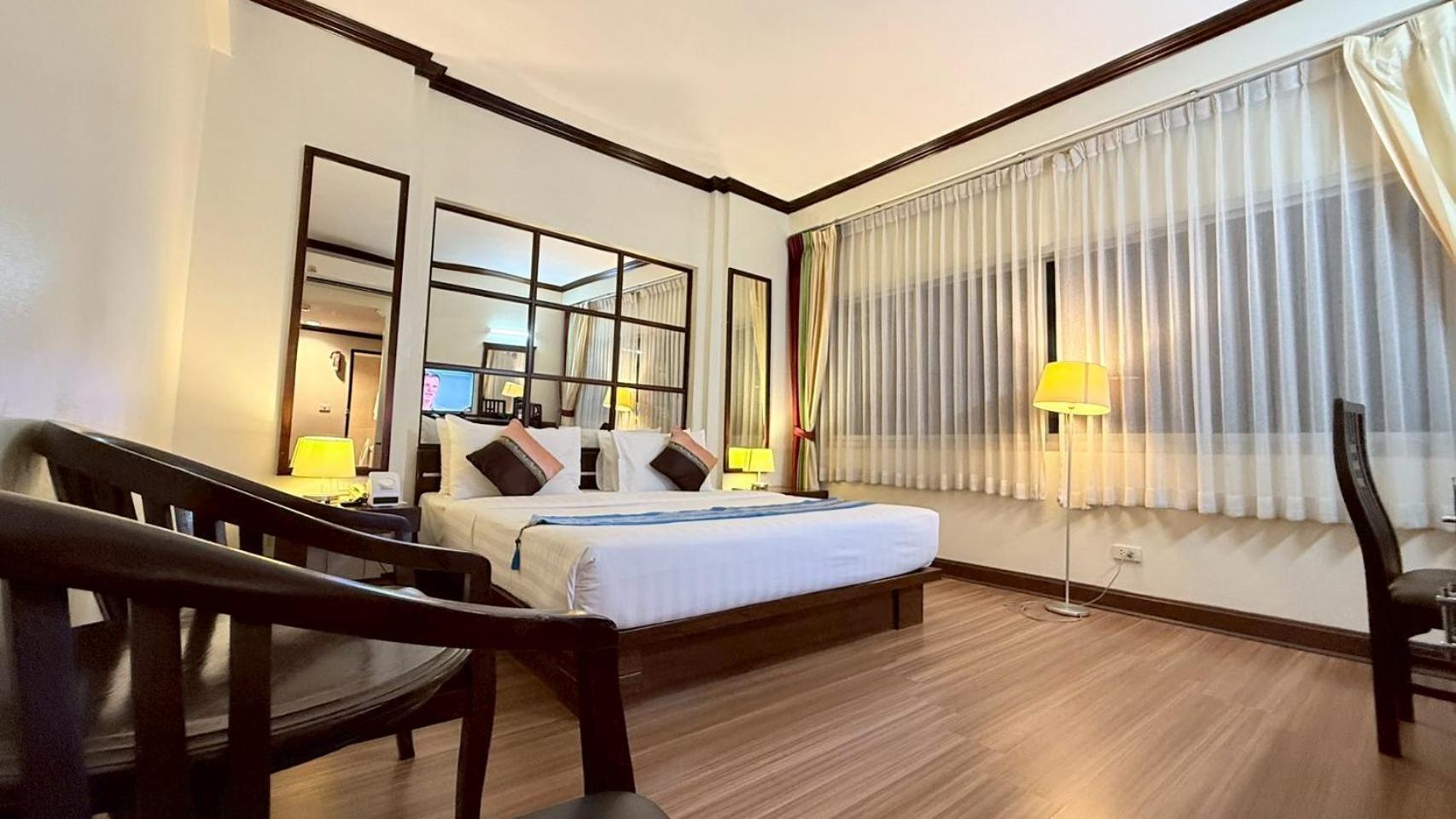 Grand Business Inn Bangkok Exterior foto