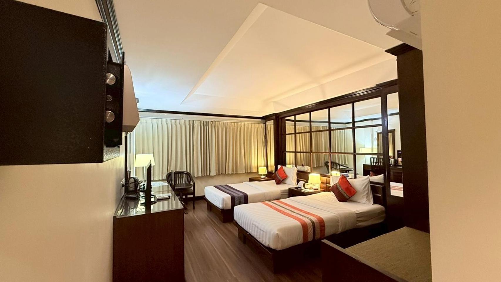 Grand Business Inn Bangkok Exterior foto