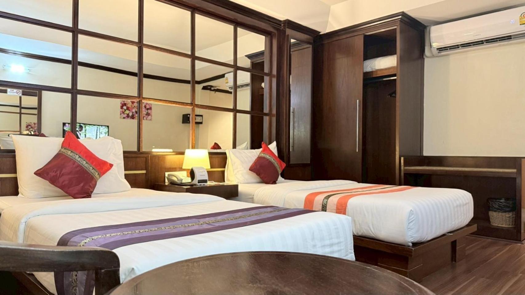 Grand Business Inn Bangkok Exterior foto