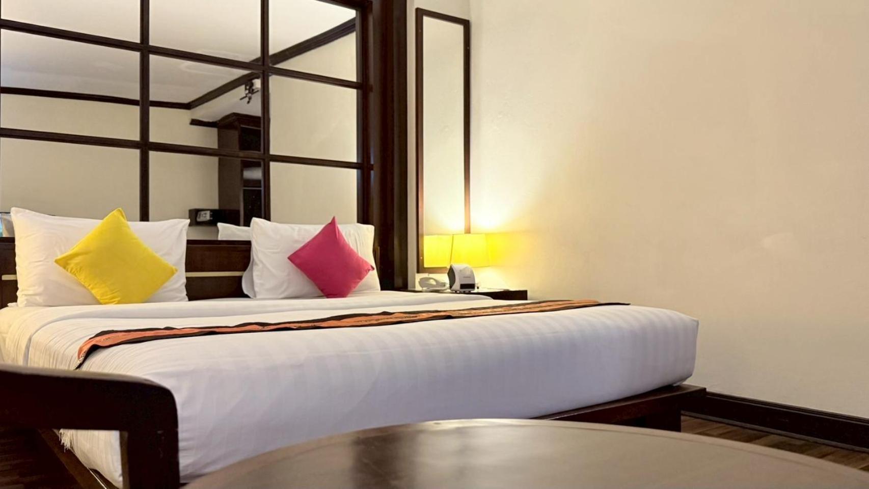 Grand Business Inn Bangkok Exterior foto