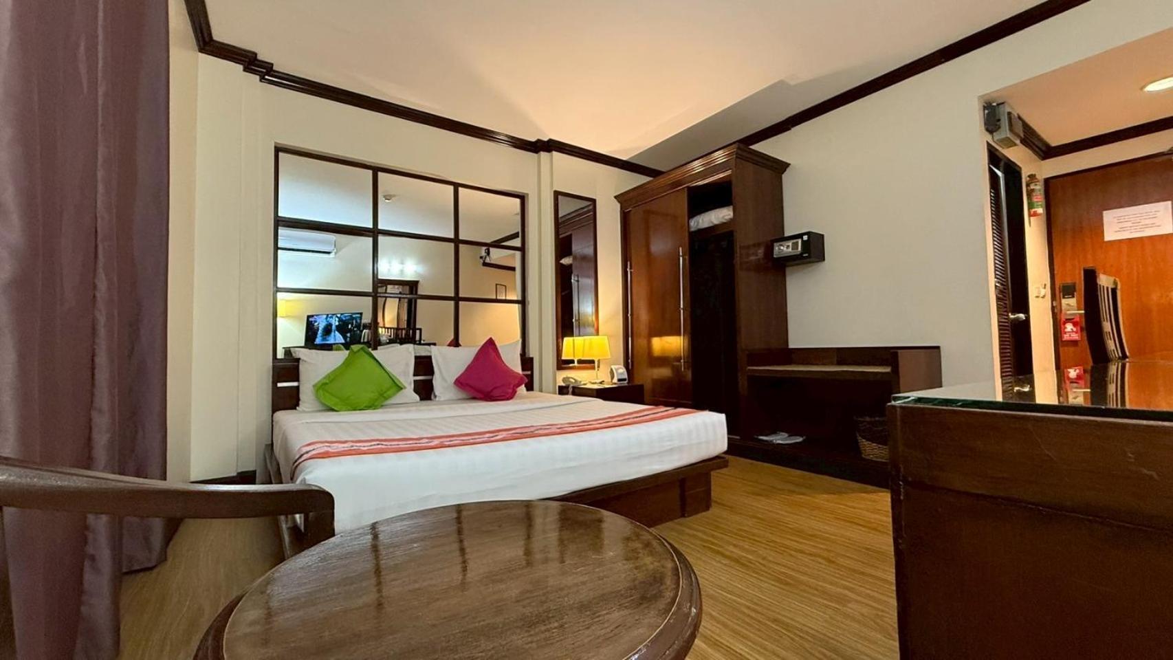 Grand Business Inn Bangkok Exterior foto